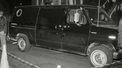 A few days later,
New York City PD connected - History's Greatest Heists with Pierce Brosnan