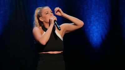 A garter is - Iliza Shlesinger: Unveiled