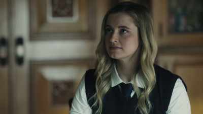 A good detective
knows to never assume - The Boarding School Murders