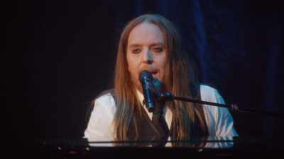 ♫ a hand on the shoulder
an avuncular wink - Tim Minchin: Back