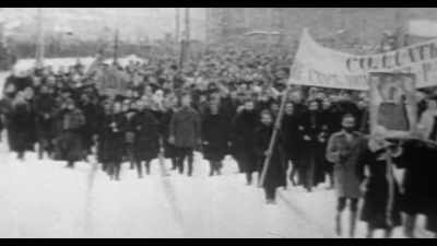 A huge crowd gathers
to demand better working conditions. - The Last Czars