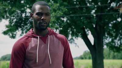 A hurricane coming,
and here you go being you,
huh? - Queen Sugar