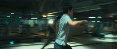 आ जाओ। चलते रहो! - Maze Runner: The Scorch Trials