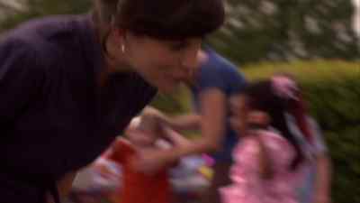 A kiss for Mommy? - Kyle XY