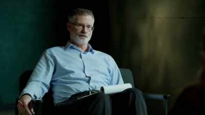 -: A lie of omission is still a lie, - Inside the Mind of a Con Artist