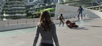 - A little help, guys? - Tomorrowland