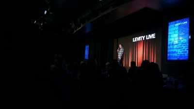 A lot of you right now
are thinking to yourself, - This is Stand-Up