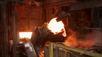 A MACHINE THEN PLACES THE MOLTS - How It's Made