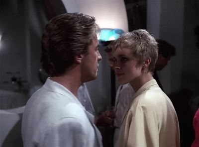 A man who really wanted
to impress me probably
would've brought flowers. - Miami Vice