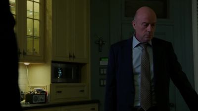 A man's dead, Vasil. - Chicago P.D.