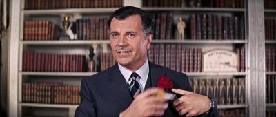 A martini for our guest - On Her Majesty's Secret Service