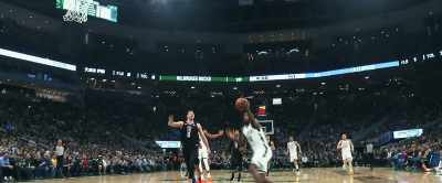 A monster blocked shot.
Ahead for Middleton. - Giannis: The Marvelous Journey