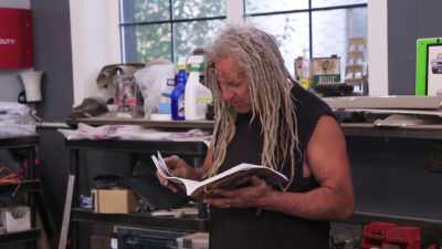 A novel idea, eh,
looking in a book for some information? - Rust Valley Restorers