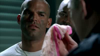 A pair of grunds? - Prison Break