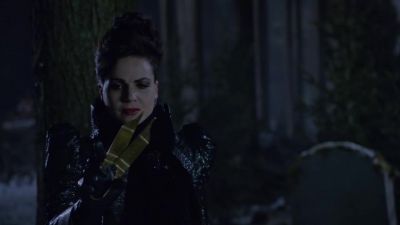 A pair of scissors? - Once Upon a Time