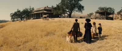 - A palace. - Saving Mr  Banks
