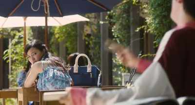 A pedigree pet scam
in this day and age? - The Confidence Man JP - The Movie -