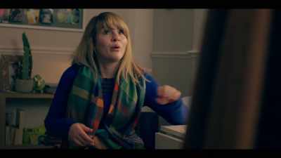 A pequena, a Poppy, era ela! - Years and Years