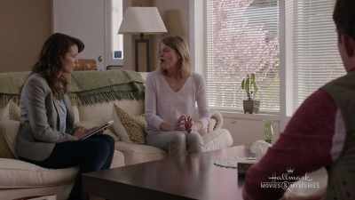 - A person didn't have
problems with TC Julius. - The Julius House: An Aurora Teagarden Mystery