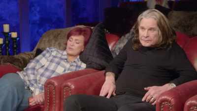 A plastic thing moving - The Osbournes Want to Believe