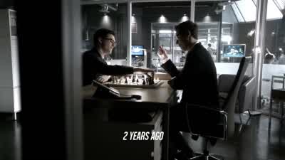 A precipice in front, and wolves behind. - The Flash