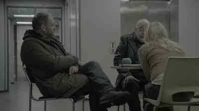 - A psychopath, the way I see it.
- No. What are his weaknesses? - The Bridge