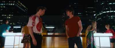 A redhead and a blonde
and a brunette - Under the Silver Lake