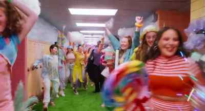 ♪ A revenge party
A party that ends ♪ - Mean Girls