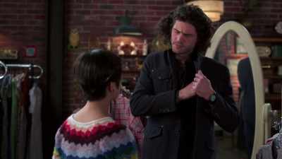 -A ring?
-You just found that? - Andi Mack