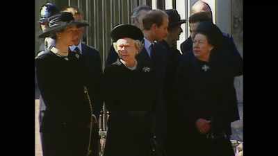 A sight that no one
has seen before - Elizabeth Windsor