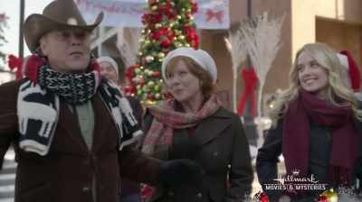 A special thanks to our
special guests Heath and Cara. - Time for Me to Come Home for Christmas