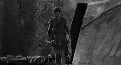 A strange calm possessed me - The Incredible Shrinking Man