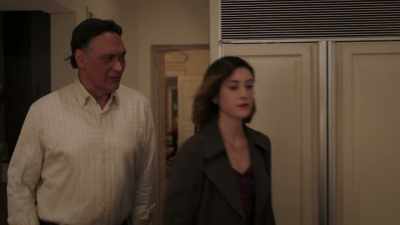 A stranger tells you
someone's after them - Bluff City Law