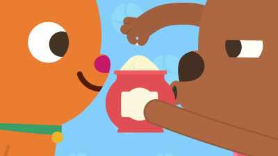 A teensy-weensy little pinch. - Sago Mini Friends