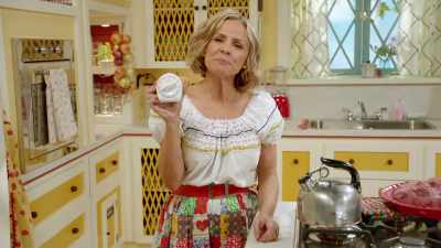 A timer focuses on the time - At Home with Amy Sedaris