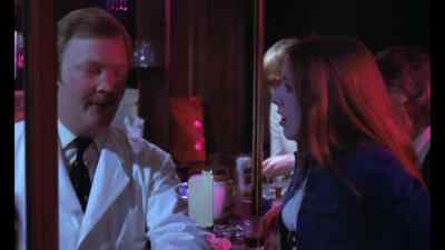 - A vodka and lemon and a pint...
- How old are you? - Frightmare