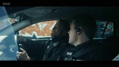 - a Volkswagen?
- Passat, 2009, 2010... - Blue Lights