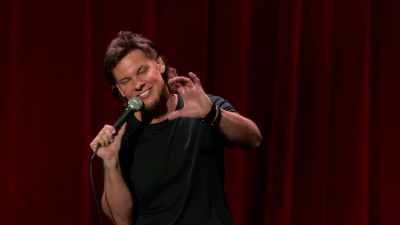 A vytáhnul si klíček, - Theo Von: Regular People