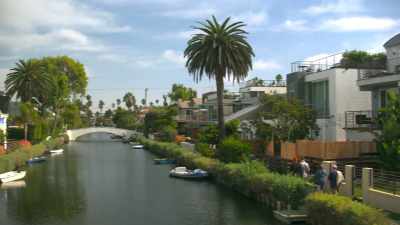 A walk street is simply a house - Buying Beverly Hills