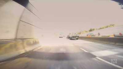 A westbound lane
on the Western Distributor - Squinters