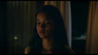 A woman and a lad...
Have you seen them? - Libertad