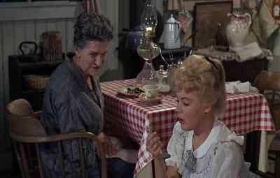 A woman fully growed? - Tammy Tell Me True