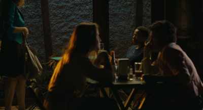 A woman who goes out without a bag? - Good Manners