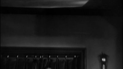 A young girl was killed here - House on Haunted Hill