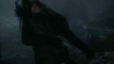 Aah!
Anne! - Falling Skies