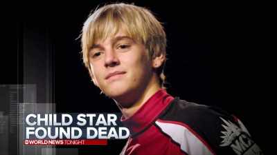 - Aaron Carter was found dead
here inside his-- - Aaron Carter: The Little Prince of Pop