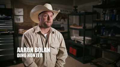 Aaron: COMPOSITING IS WHAT
YOU'RE LEFT WITH - Dino Hunters