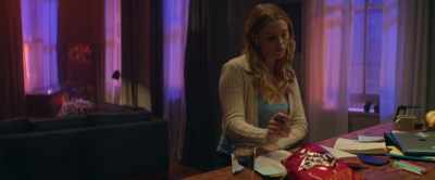 Abby, babe, it's Dad. - Beautiful Disaster