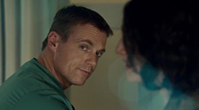 Abby, does Wayne ever hurt you? - Saving Hope