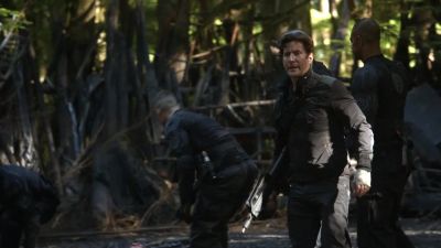 Abby? Let's get
ready to move out. - The 100